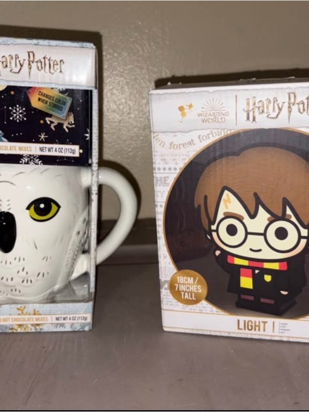Harry Potter Gift Set – Hedwig Mug & Harry Potter Icon Light – NEW